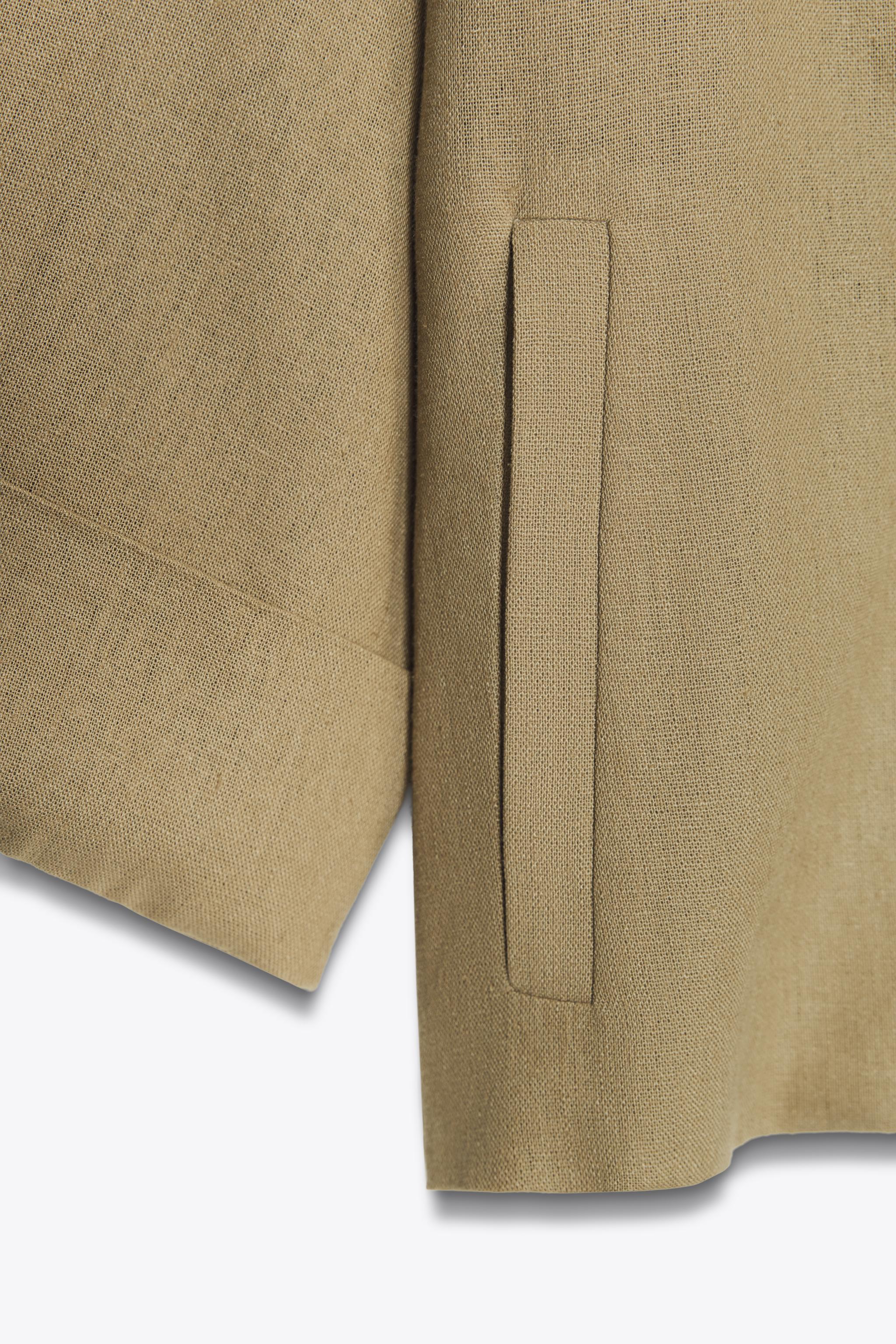 BLAZER COURTE CROISÉE AVEC LIN